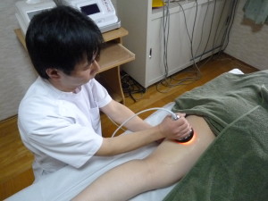 キャビテーションで脂肪・セルライトを分解します